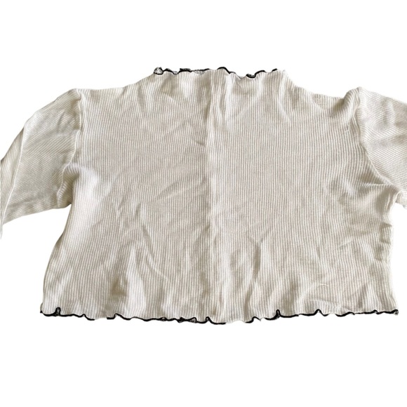 {Blue Blush} Bell Sleeve Crop Top - Picture 7 of 9